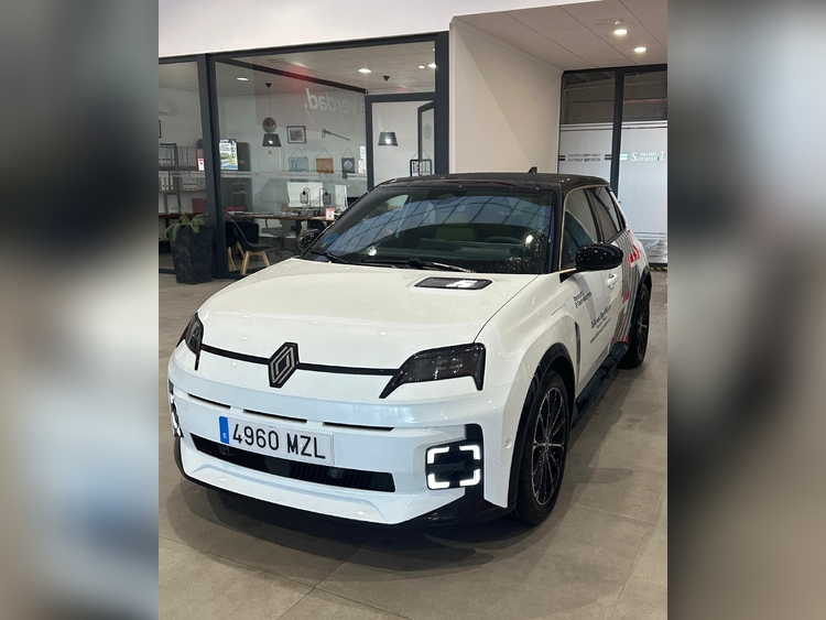 Renault 5 Iconic Cinq 150CV auto foto 4